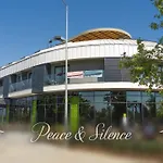 Side Square Hotel (Adults Only)
