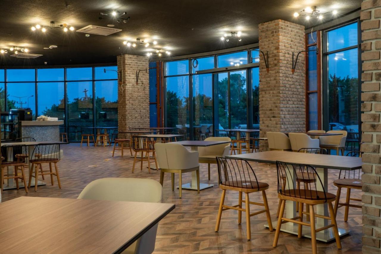 Hotel Square (adults Only) 4*