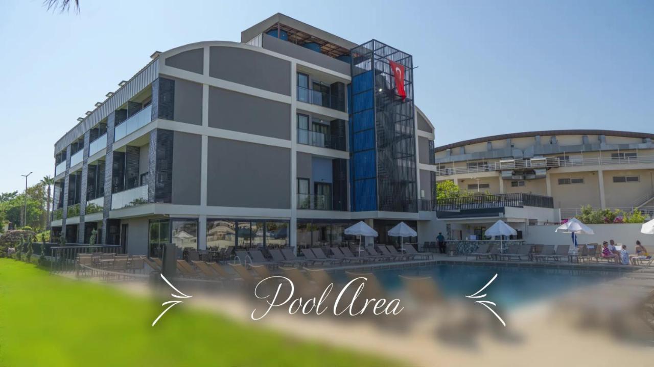 Square Hotel