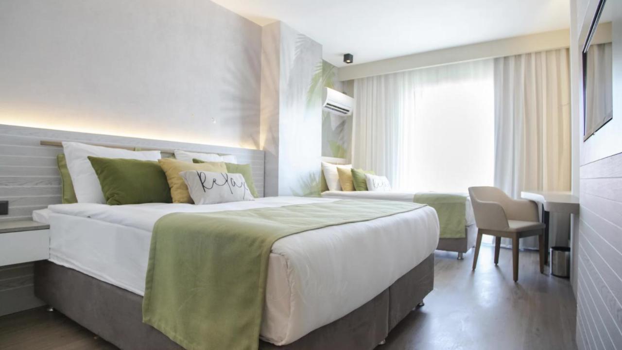 Square (adults Only) Hotel